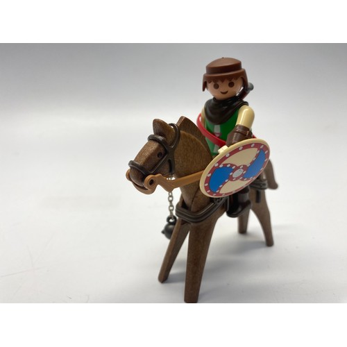 667 - collection of vintage playmobil figures including: King Arthur, Sir Lancelot, Queen Guinevere and Si... 