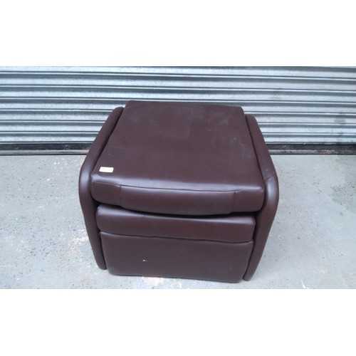 47 - Brown foldout reclining chair.