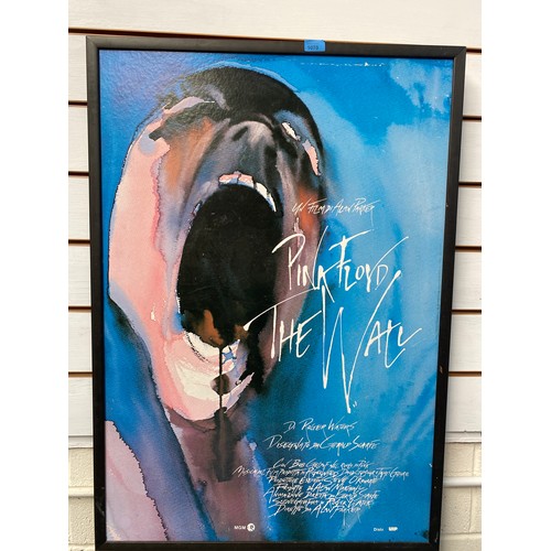 1070 - Pink Floyd: The Wall, French poster. Size: 104cm x 74cm.