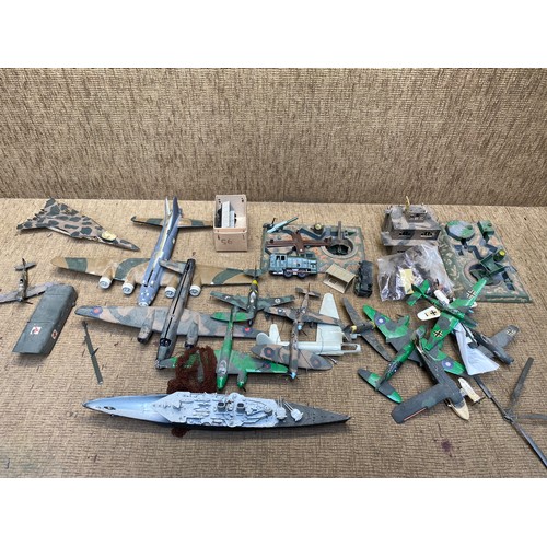 68 - Collection of model planes and buildings.