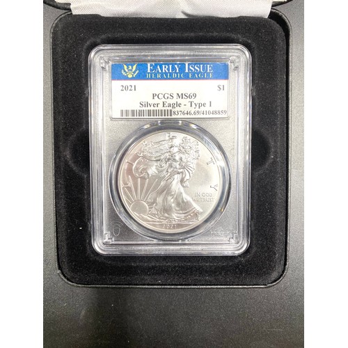 856 - 2021 US Uncirculated silver eagle dollar. one ounce, slabbed and in a black presentation case  with ... 