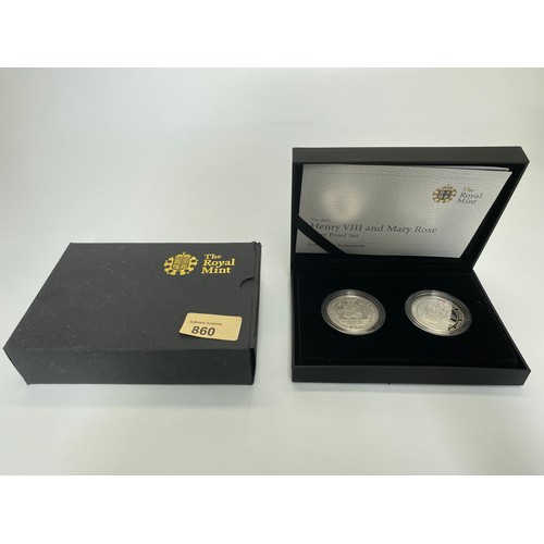 860 - The Royal mint 2009 Henry the VII and Mary Rose silver proof set, two £5 coins with heritage to the ... 