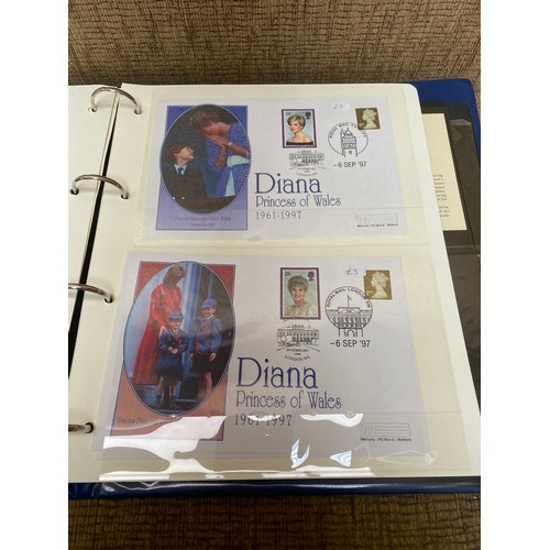 855 - Royal Family album containing collectible coins and first day covers.