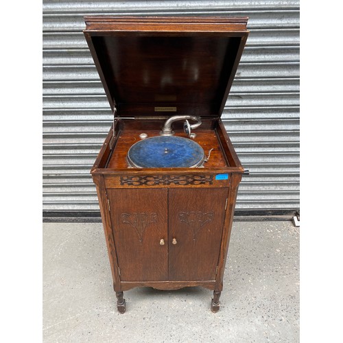 1118 - Vintage 1920s Fullotone gramophone.