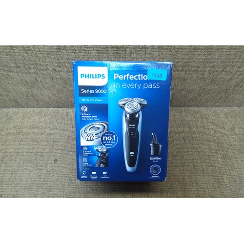 1143 - Philips series 9000 wet and dry shaver boxed new.