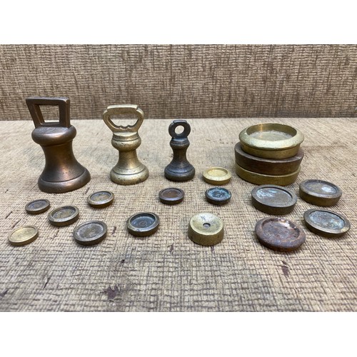 730 - Vintage set of brass weights.