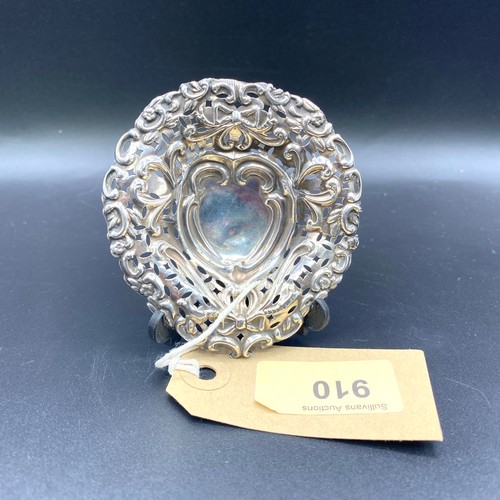 910 - Silver pin dish Birmingham 1906 by Lionel Smith & Co.