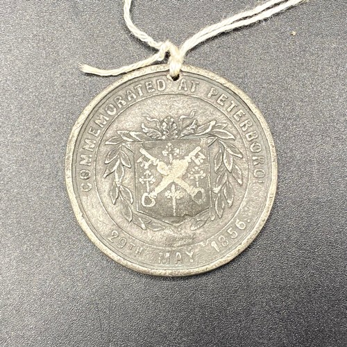 915 - Commemorative medal celebrating the end of the Crimea war and the treaty of peace March 1856.