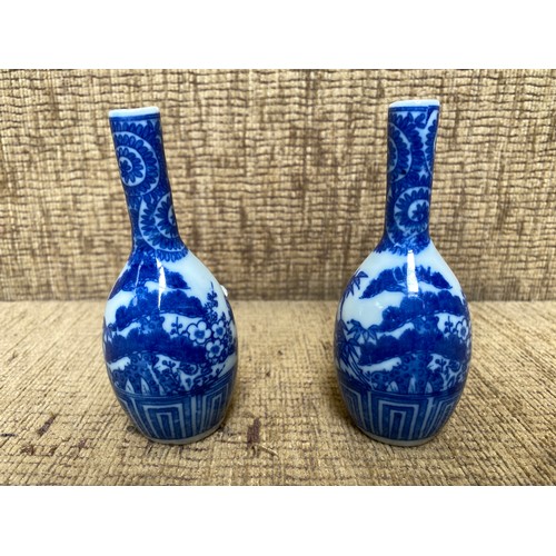 759 - 2 Chinese stem vases; 13cm tall.