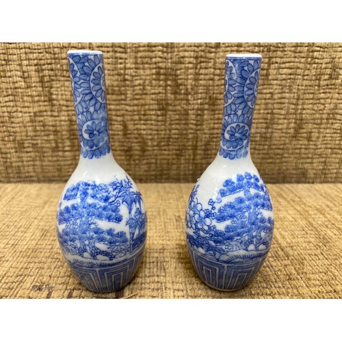 761 - 2 Chinese stem vases; 12cm tall