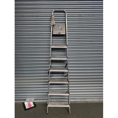 235 - 7ft painter and decorator steps.