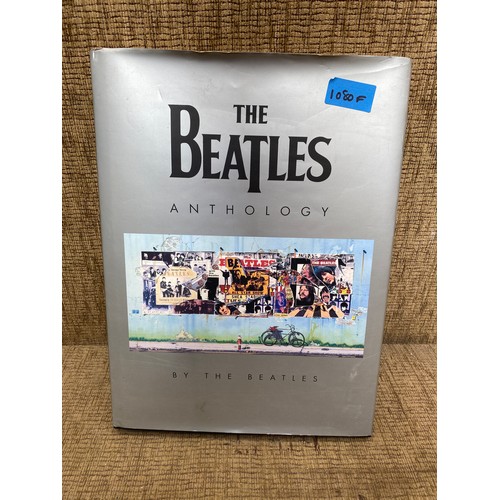 1080F - The Beatles: Anthology.