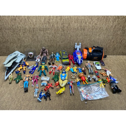 507 - Mixed toy collectible figures.