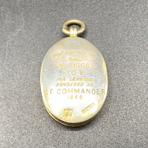 949 - Masonic Sterling silver locket, with enamel, Provincial Knights Chapter Knight Commander, 1965.