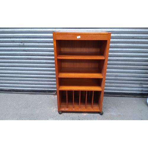 307 - Wooden storage/bookcase unit on wheels 120cm x 66cm