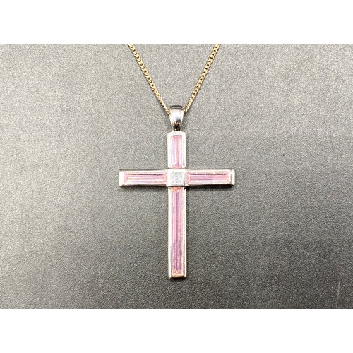 851 - Large silver cross with Morganite 9g in a Brooks and Bentley box.