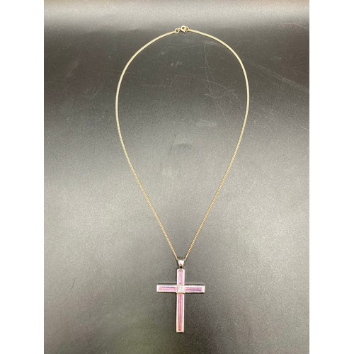 851 - Large silver cross with Morganite 9g in a Brooks and Bentley box.