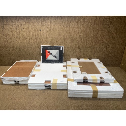 89 - mixture of picture frames of various sizes