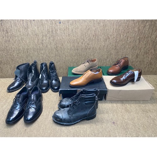 90 - large selection of boxed and unboxed shoes