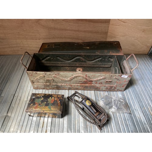 175 - ammunition case with foot pump, door lock and a collectable tin