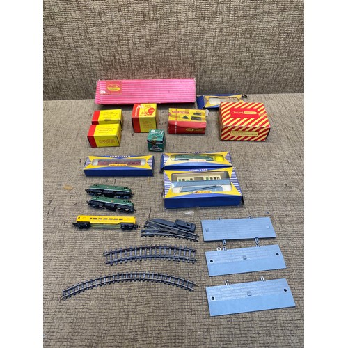 1136 - Trains and accessories including lone star OOO electric trains