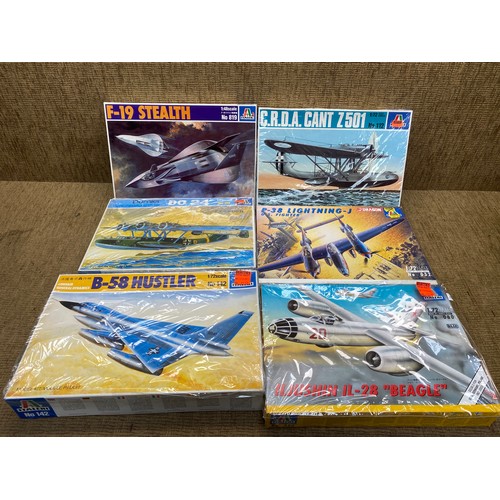 1202 - Collection of model kits including: Italeri.