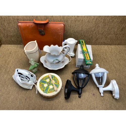 262 - Various items including wash jug and bowl and outdoor lights