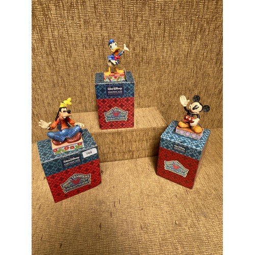 769 - Walt Disney showcase collection figures, boxed retail including your pal micky, all quacked up, and ... 