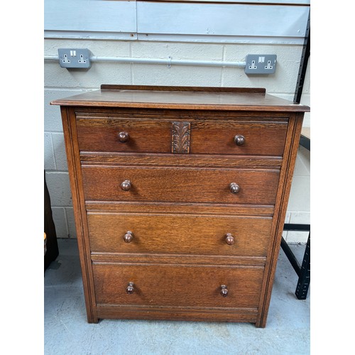 135 - Solid Oakwood mid century chest of drawers.