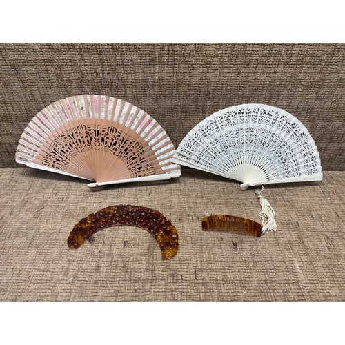 514 - Vintage Spanish hand fans.