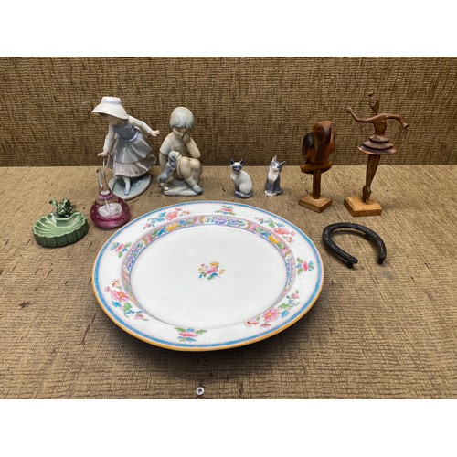 525 - mixed ceramics and treen including: Royal doulton plate, NAO and wade.