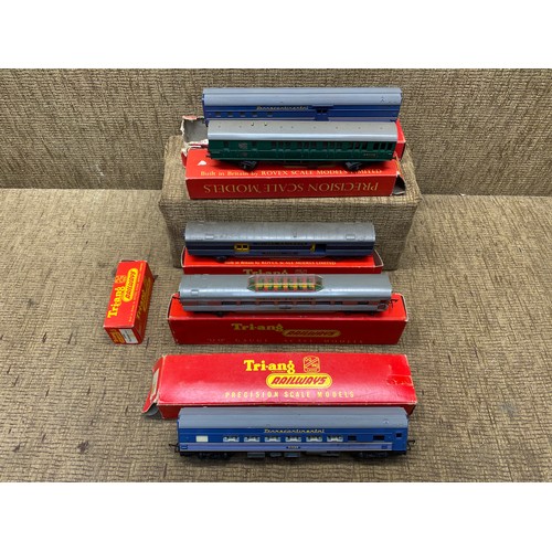 463 - 6 tri-ang railways rovex scale models limited carriages.