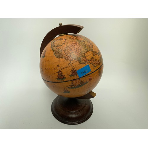 1189 - Vintage style globe.