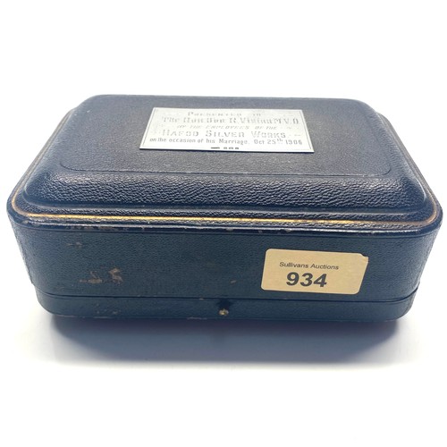 934 - Sterling silver calutron salts, in their original presentation box,  presented to MVO DSO TD Ode Ric... 