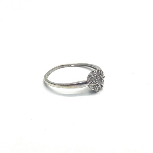 938 - 9ct white gold cluster ring with diamonds. Size M . 1.3g