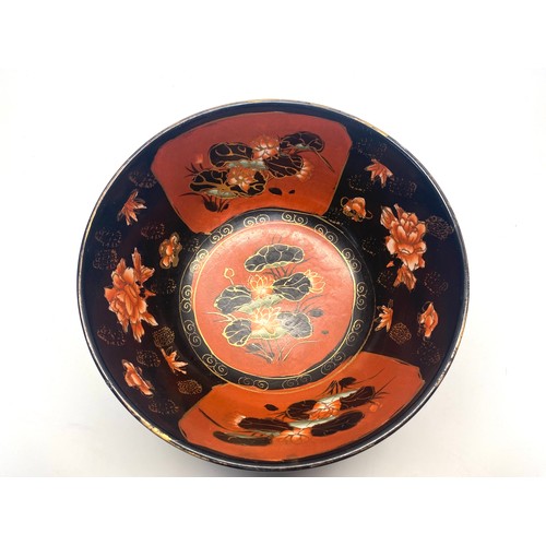 794 - Japanese bowl 25cm diameter.