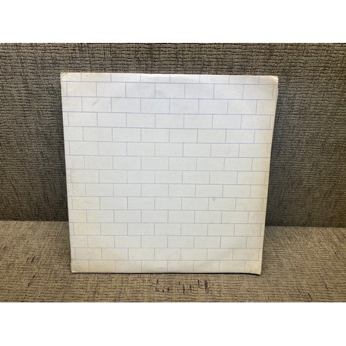 1044 - Vinyl albums/records. Pink Floyd