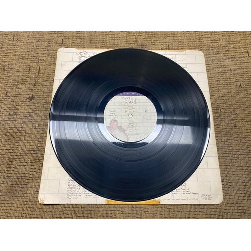 1044 - Vinyl albums/records. Pink Floyd