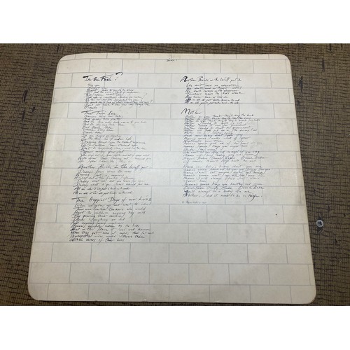 1044 - Vinyl albums/records. Pink Floyd