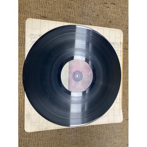 1044 - Vinyl albums/records. Pink Floyd
