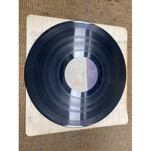 1044 - Vinyl albums/records. Pink Floyd