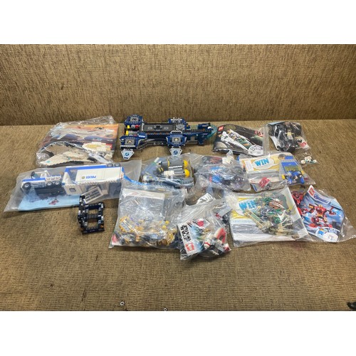 1046 - Large collection of LEGO.