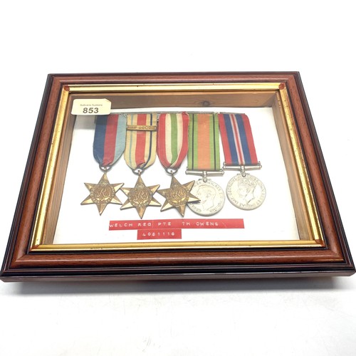 853 - 5 WWII framed medals welch regiment awarded to PTE T.H. Owens 4081116.