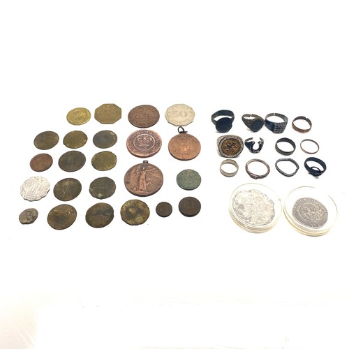 856 - Collection of metal detecting finds, coins and rings.