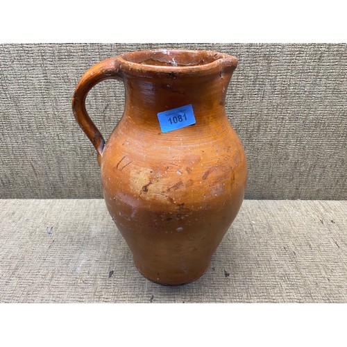 1081 - Vintage stoneware jug.