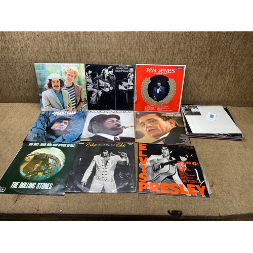 531 - Collection of vinyl LP records including: Neil Diamond, Shirley Bassey and Max Boyce.