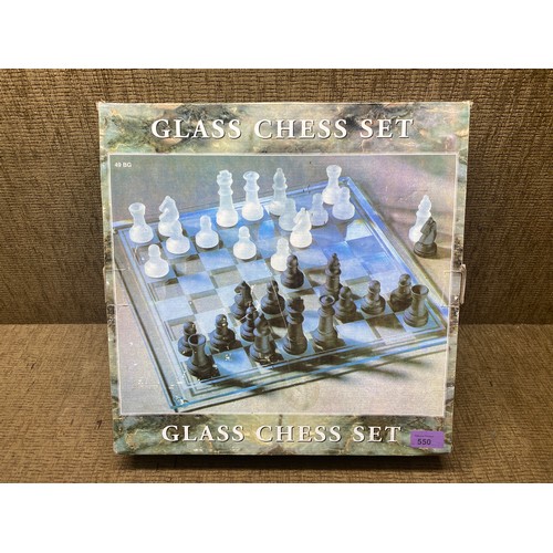 550 - Glass chess set.