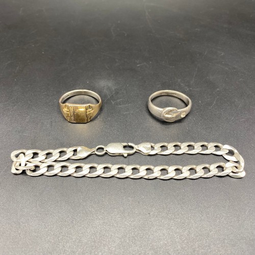 965 - Italian silver bracelet, buckle ring and a silver signet ring.