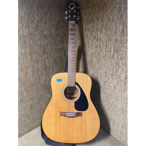 1099 - Yamaha F310 Acoustic guitar.