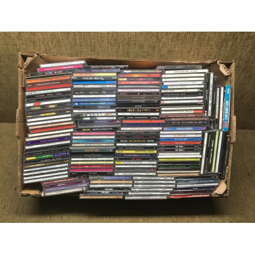 1104 - Large collection of modern CDs.